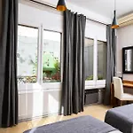 Jardinets Guest House